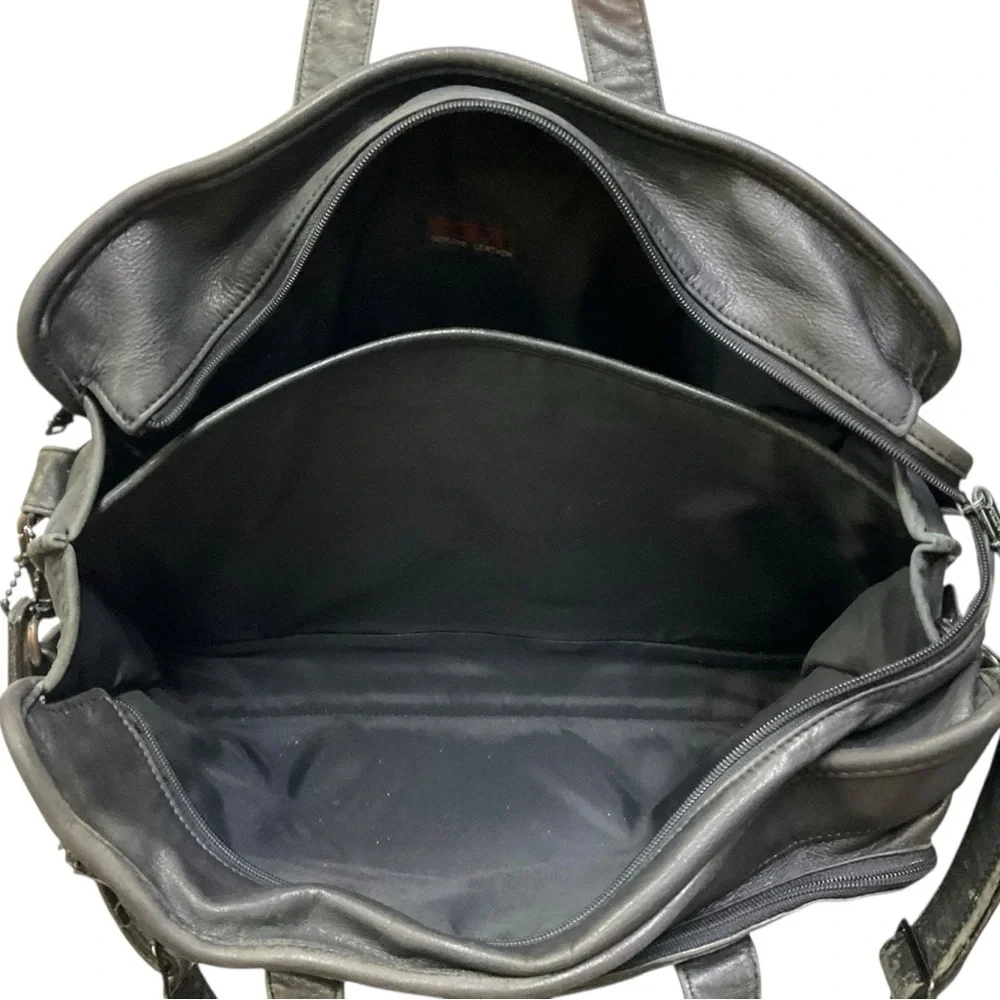 🧳 TUMI Leather Expandable Laptop Briefcase — Black Executive Business Bag 15–16”